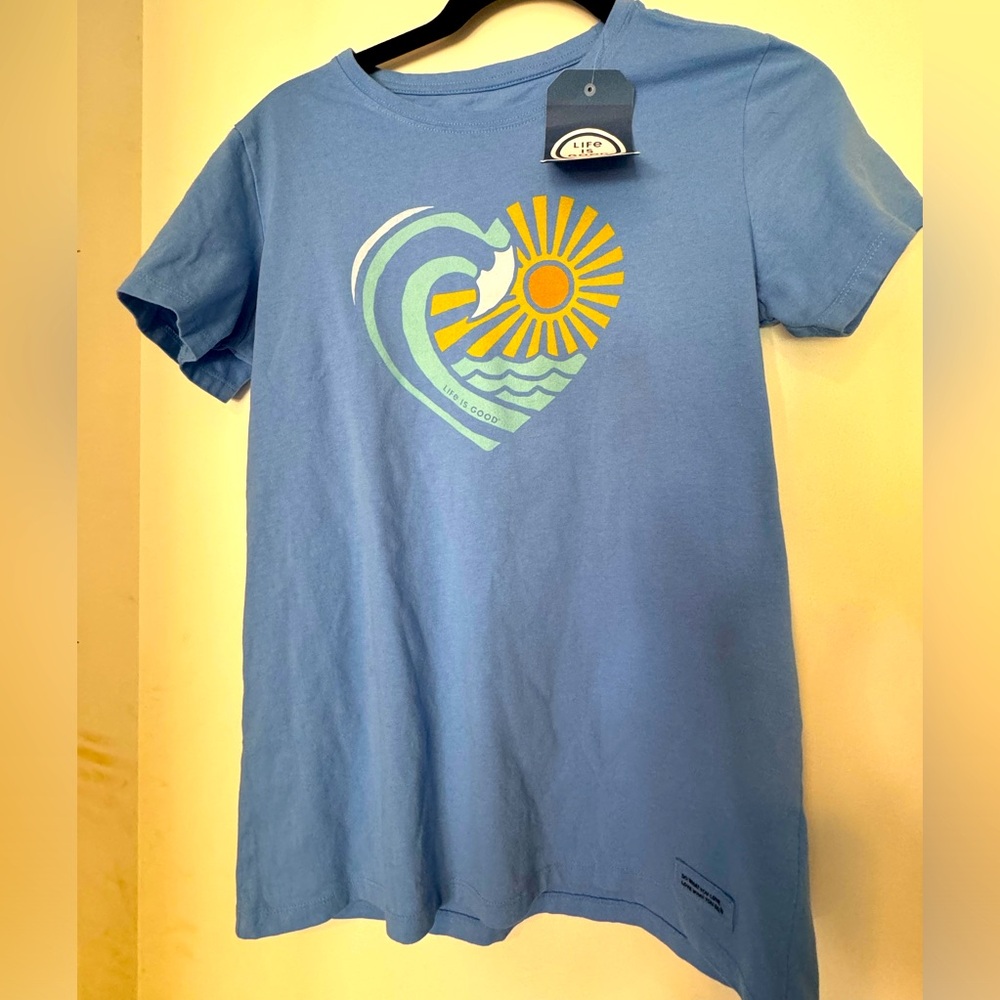 Life is Good Sun, Wave, and Heart tee